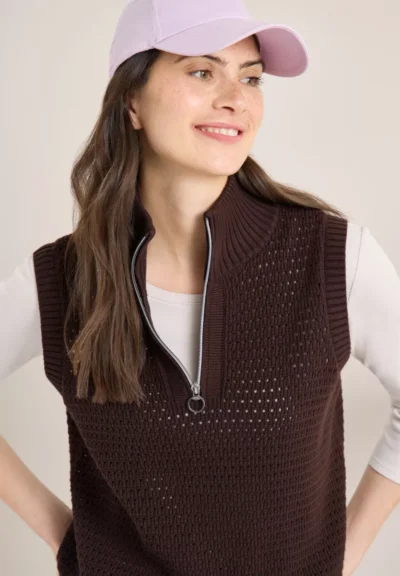 Cecil Cecil Troyer crochet vest