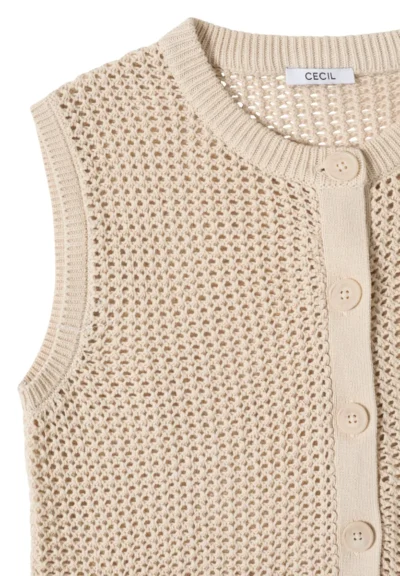 Cecil Cecil Buttoned crochet Vest