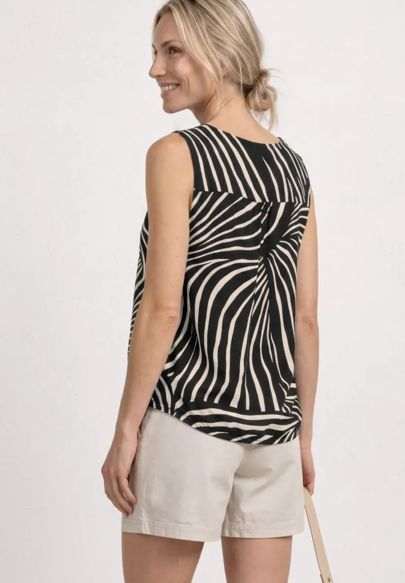 LTD QR printed jersey v-neck t 4 Street One LTD QR printed jersey v-neck t